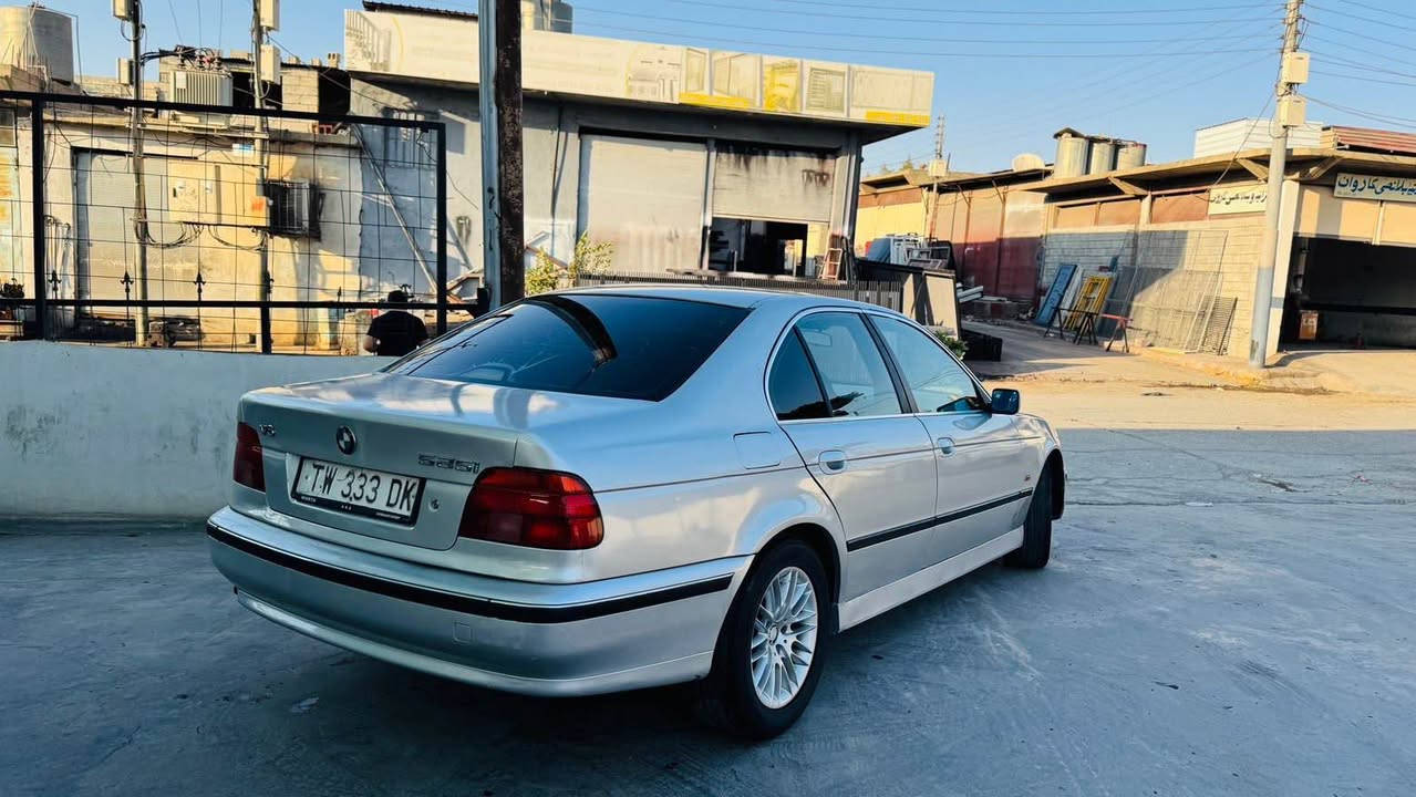 سەرەتا بەناوی خوا 
ئەم bmw بۆ فرۆشتن 525i گئر حادیە مۆدێل1999 مەنەفێست ابرایم خلیل گێرو مەکینەو کارەبای و تەقەو رەقەی بەشەرت سەیارەکە بیلاد سوکانی خۆمانە موسو براوە و مالی مەدەنی بەشەرت تکایە موشتەری نی سەری خۆتو منیش مەهێشێنە داوای 42$ گەلای لئدەکەم شوئن قەلادزئ
ژم.*********** بشدار, السليمانية
