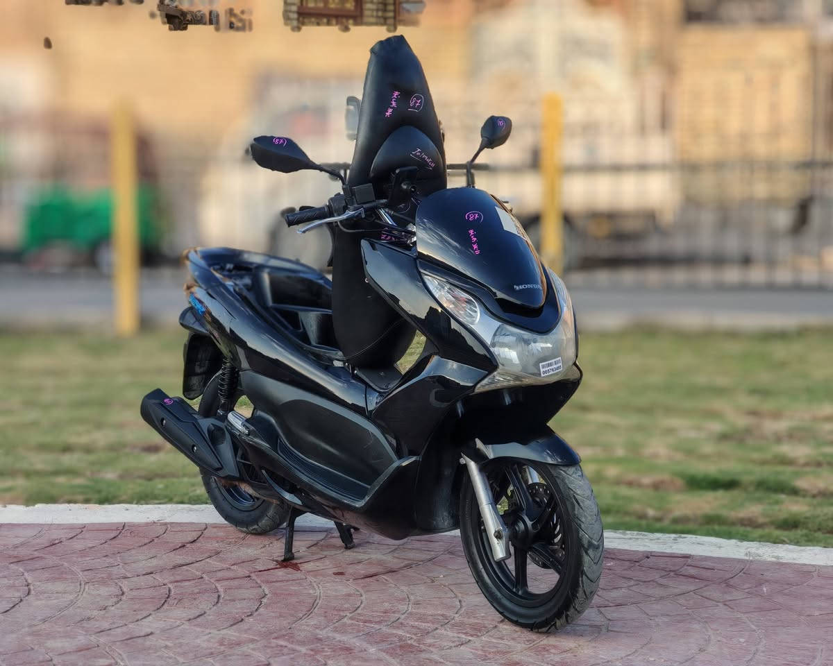 دراجة pcx للبيع دراجة بلادية وجديدة خير من الله كلة شغال سلف كهربائيات اشاير لايت كلة شغال تخم تايرات جدد دهن مكينة (125 c)..  JF  ياباني جيل الأول حساس ستان حساس ازدحام جيب فيتر وفحص عنوان مدينة الصدر للاستفسار الاتصال ع رقم (***********).. ✌️😊
