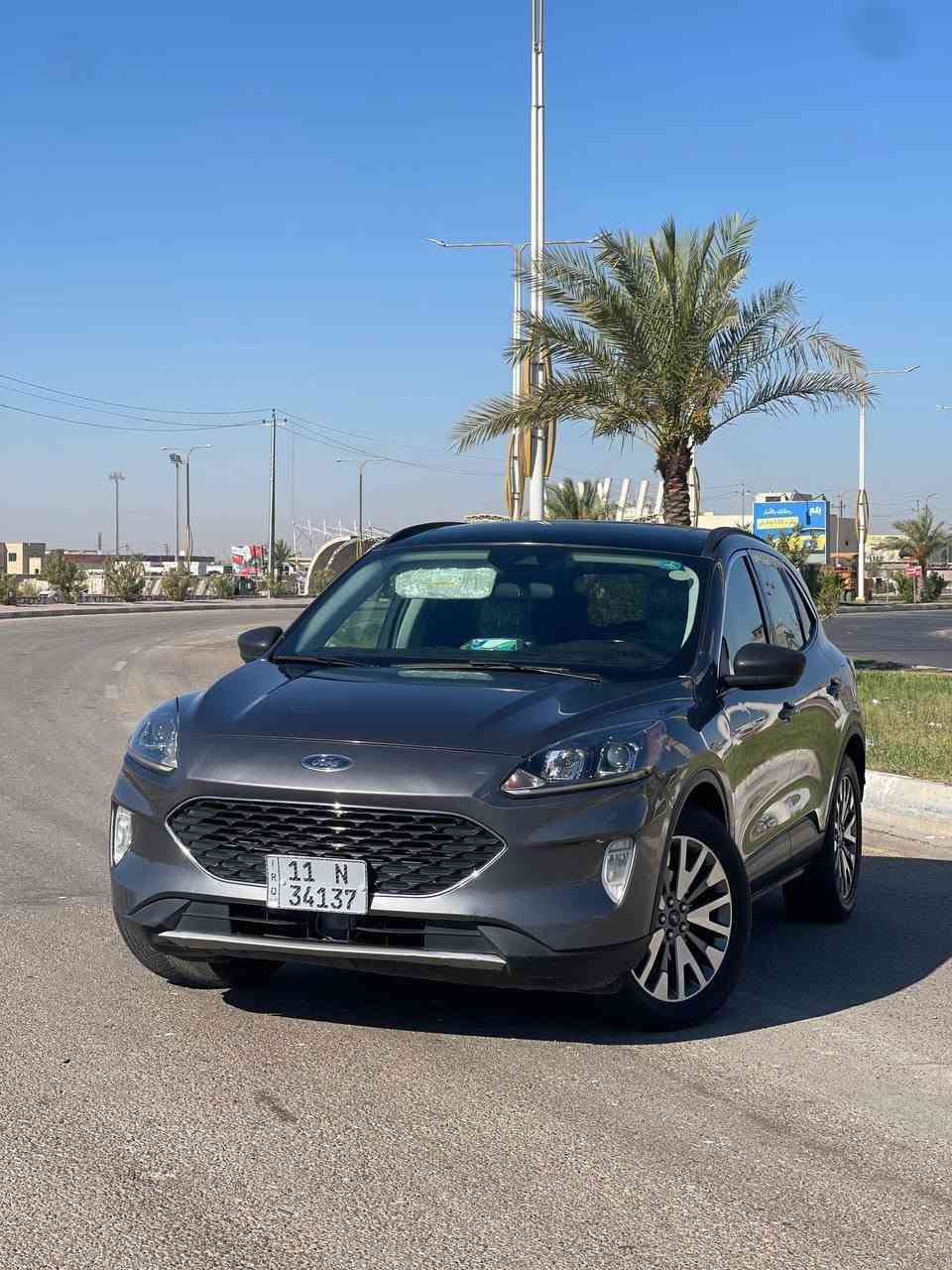 Ford Escape Hybrid
SE الفول موصفات 
موديل                2022
🔹محرك 2500 تنفس طبيعي 

🔹 محرك أربع سلندر مرغوب 
🔹فتحت سقف 
🔹دفع 4ويل 
🔹 دبل إكسل 
🔹بخمس وضعيات قياده
🔹كود باب Door code
🔹بصمة شغال
🔹تشغيل عن بعد
🔹 كوشن جلد
🔹كوشن تدفئة 
🔹شاشه كار بلي 
🔹تبريد ثلج ❄
🔹كامر خلفيه 
🔹 سكان هيتَر
🔹 گيج الكتروني أي عطل يطلع بل شاشه 
🔹 صندوق جك 
🔹 بريك بصمة أوتو هولد Auto hold
🔹نظام إيقاف وتشغيل المحرك التلقائي عند التوقف Auto start-stop
🔹رادار امامي مع نضام مثبت سرعة ذكي Adaptive cruise control 
🔹نظام المساعدة في البقاء داخل المسار Lane keeping
🔹باب صندوق خلفي يفتح تلقائيا  Hands-free 
‏lift-gate
🔹رادار أمامي نضام ابريك فول أي شي كدام السياره توكف 
🔹 مانع انزلاق 
🔹 ماشي 72 الف ميل
🔹بيه قطعة صبغ باب خلفي عكس السايق فقط  بدون ايرباك
🔹حادث السياره من أمريكا غرق 100/10
🔹گير و محرك شرط
🔹سياره رقم بغداد
🔹تحويل ثاني يوم 
🔹السياره بيه موصفات كومه بعد ما مذكوره 
📍مكان الأنبار الفلوجة 
السعر 155 وقابل للتفاوض الشراي يتصل ويدلل
📞‏‪***********‬‏
