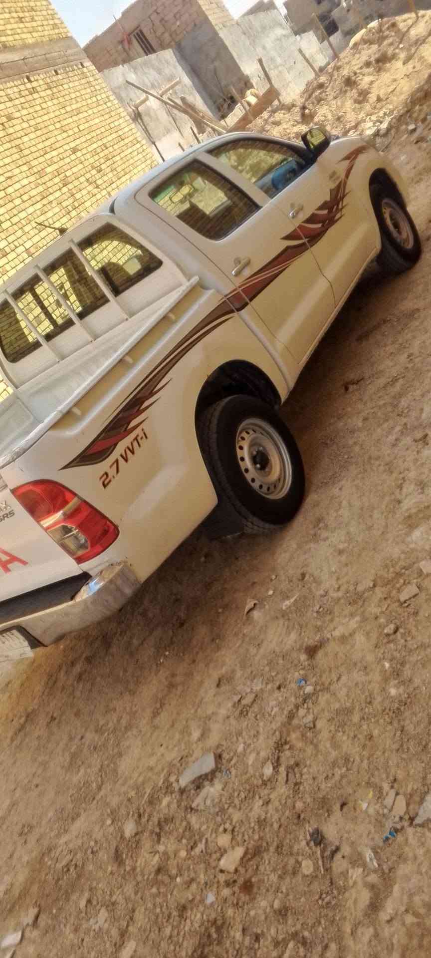 سلام عليكم تيوتا هايلوكس موديل 14مثنى اوتماتيك بيه خسفات شرط شاصي مكينه وكير وحداديه تخم تأير تبريد ويه السويج جاهزه تحويل مكان ناصريه غراف بيع مراوس حسب الاتفاق.
*********** ناصرية, ذي قار
