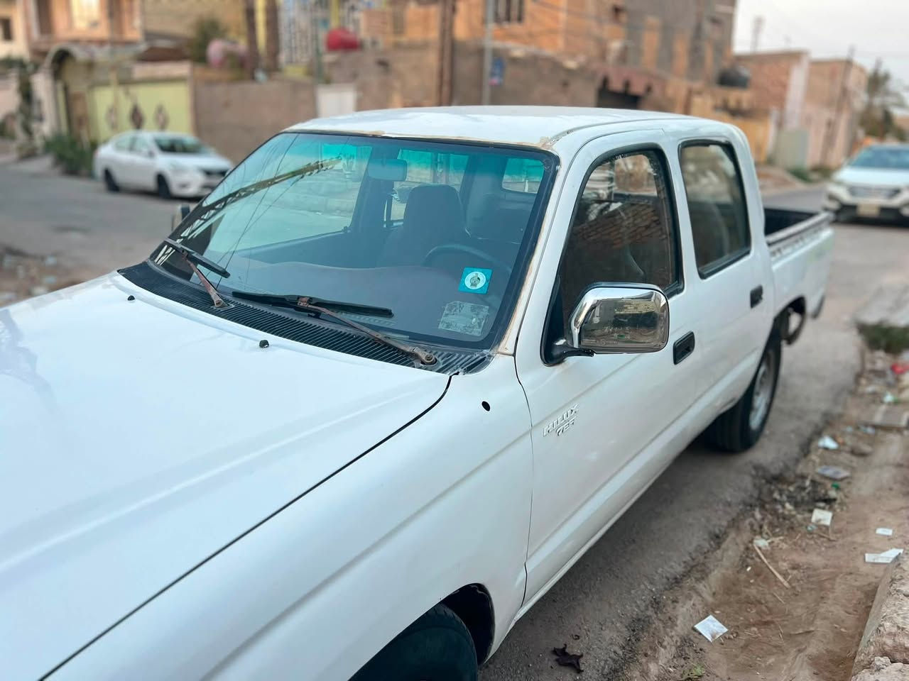 من رخصه صاحب الكروب 
تيوتا 2001
مصبوغه عام بدون گلبه 
محرك وگير وأكسن شرط 
تخم تاير جديد 
رقم نجف سنويه ما ساقطه
***********
مكان السيارة نجف.
