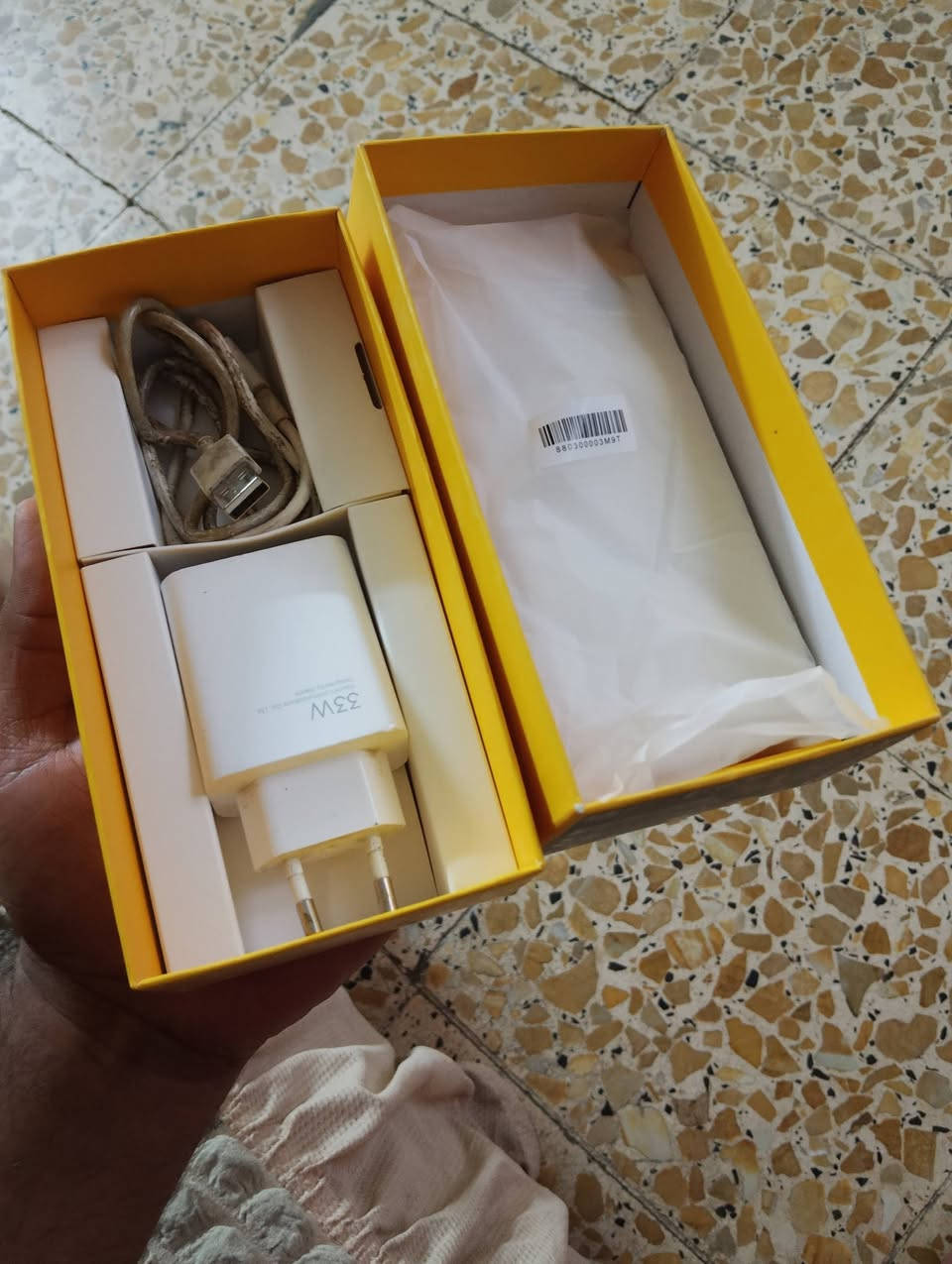جهاز نضيف لبيع
نوعيته (POCO M5s)  مواصفات كلهن موجودات بكارتونه ومصورهن جهاز مال بيت لا كسر بي ولا فطر بشاشه مع كامل ملاحقاته كارتونه مع شاحنة  مكاني كوت شرقية سعره 100 وبي مجال رقمي ***********
