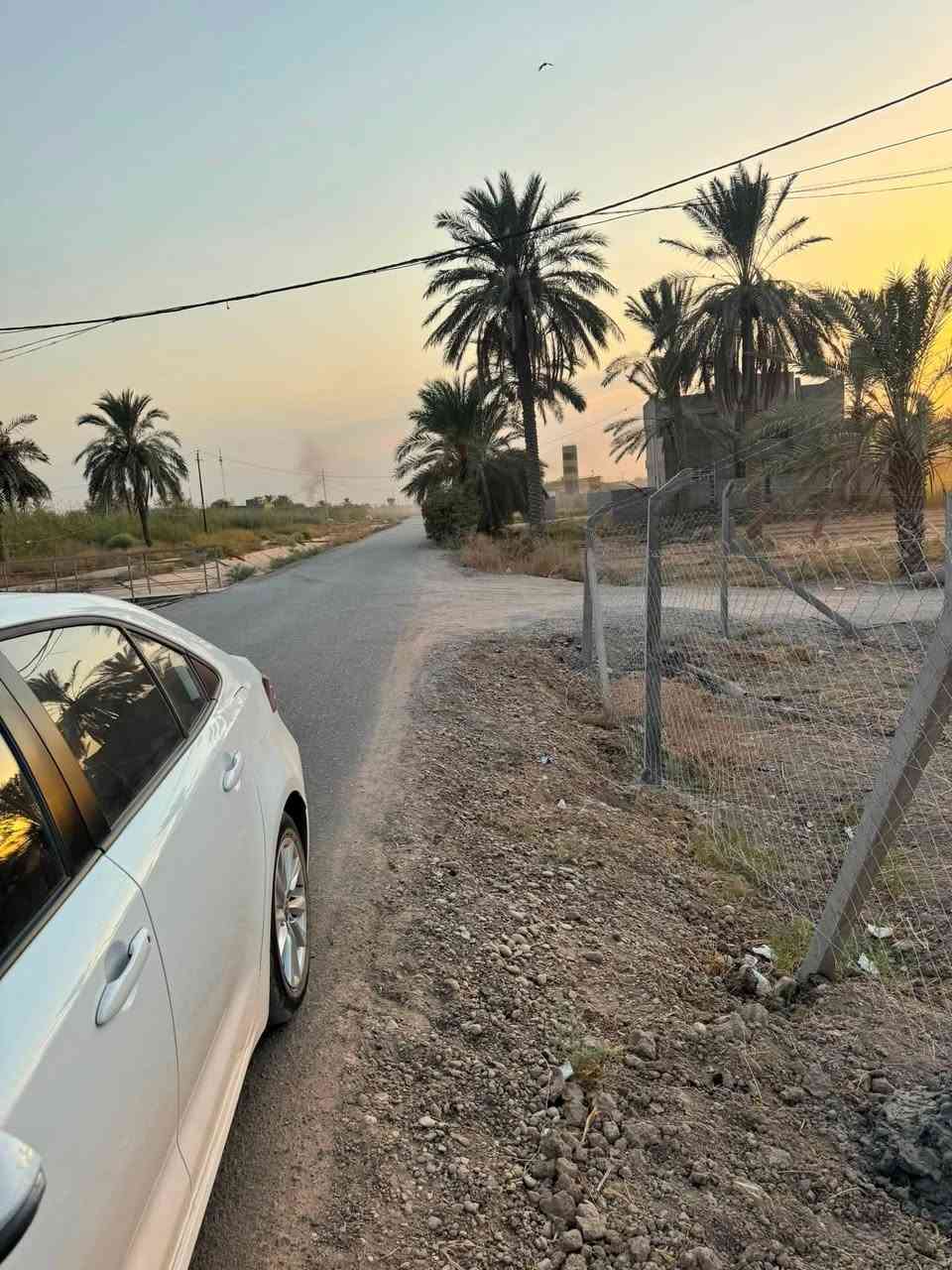 دونم ركن للبيع يباع حسب الطلب 
دونم نص او ربع 
سند 25 زراعي 
هوررحب شارع الاروائي 
للاستفسار ‪***********‬
