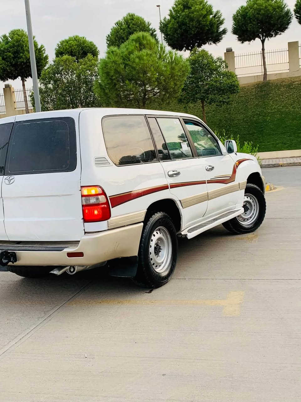 لاندكروز • موديل ٢٠٠٠ • ٤x٤