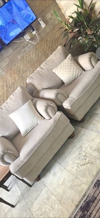 تخم 8 مقاعد للبيع نضيف بغداد الكريعات 07731310011 07817244561