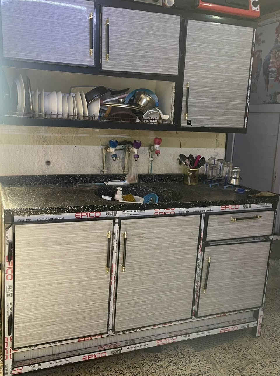 ***********العنوان بغداد رحمانيه الجعيفر قرب مدرسه الحكمه
