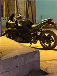 بطح شحن • ٦ بطاريات • ٣٠٠٠ واط