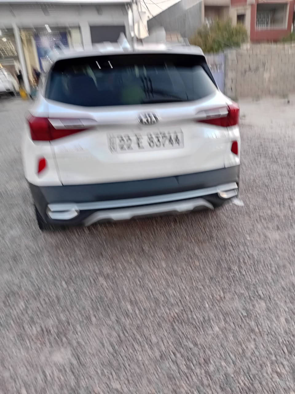 السلام عليكم سلتوس 2021
ضررها جاملغ أمامي فقطط
سياره حيل نضيفه وبالعافيه عل ياخذها 
سياره رقمها أربيل
فول مواصفات 
تحكم ستيرن 
قيادة ذاتيه 
تشغيل عن بعد
حساسات أمامي خلفي 
تبريد قطعتين 
السياره بدون اي نقص مكفوله من كلشي 
رقم الشاصي مرفق بالمنشور 
السعر ١٥٢
للاستفسار /هـ***********
واتساب /هـ***********
