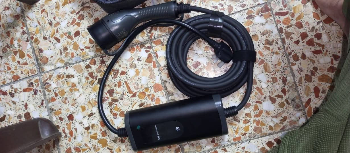 السلام علیکم مکلف بلنشر  شاحن سیاره اصلی جدید 13امبیر شحن کثیف الچوده اتصال ***********
