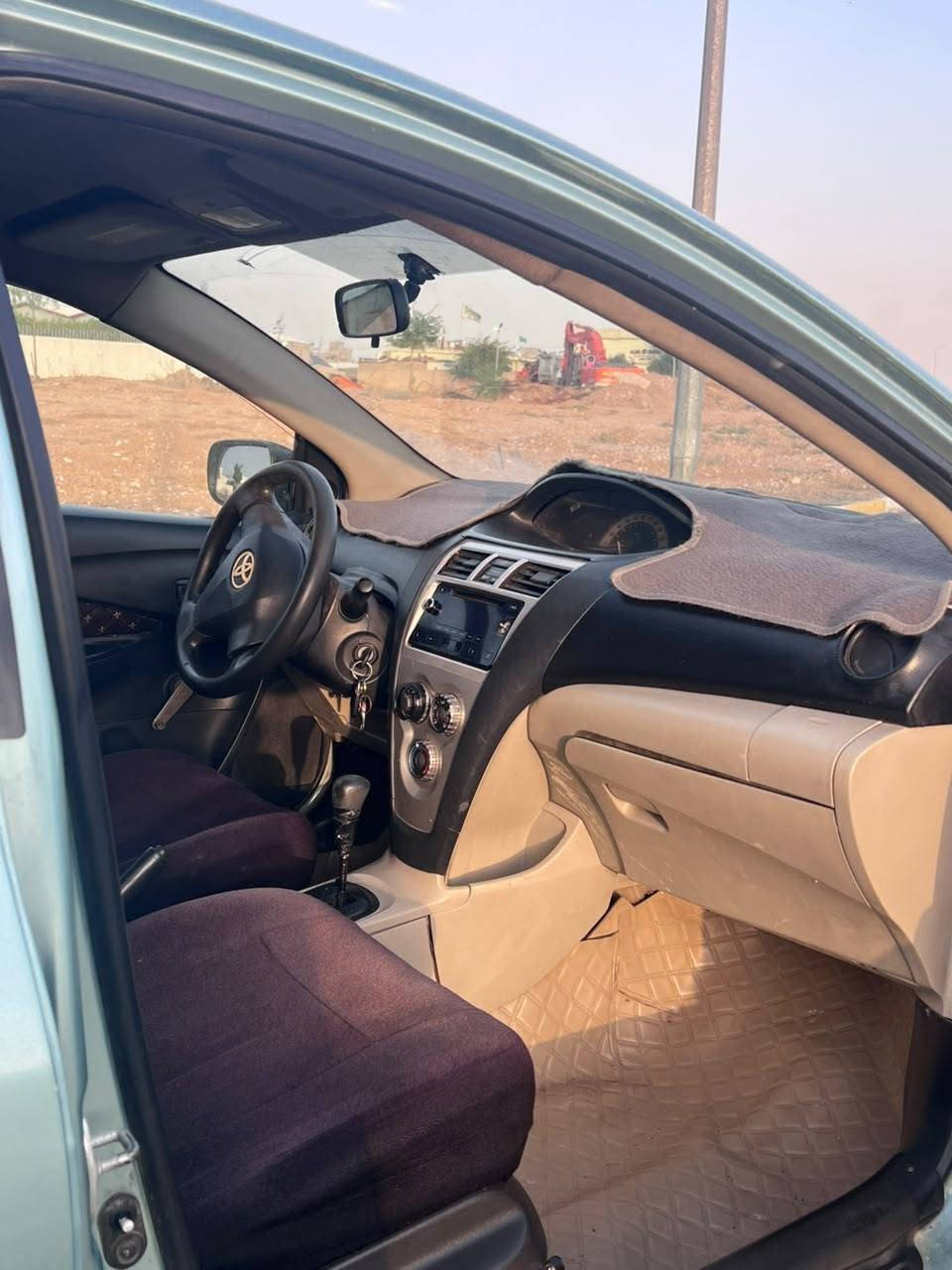 يارس • ٢٠٠٨ • بلا خدوش