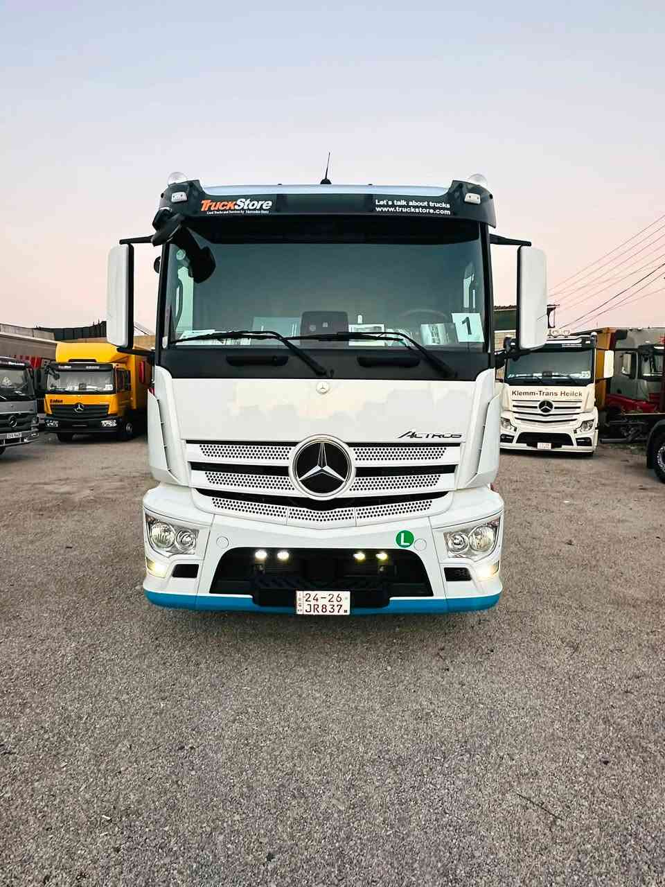 معرض بابل . سليمانية
موديل (2019)🇩🇪
حجم  (2743)✅
دخول (جديد🇮🇶 )🪬
ماشية(413km)🚛
مكفولة كفالة عامة
تخوم تايرة جديدة
سيارة لوك جديدة
    السعر (👍)
   
*********** 
***********
☎️☎️📞📞
مكان .معرض بابل .سليمانية📍
