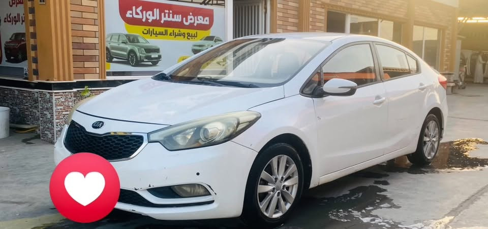 السلام عليكم
سيراتو موديل 14

سياره جديده

نص مواصفات

مكينه ١٦٠٠ مامفتوح بيهه برغي

سونار السياره موجود بالصور المنشور 

مكان سيارة السماوه 

السعر 110وبيهه مجال ***********
