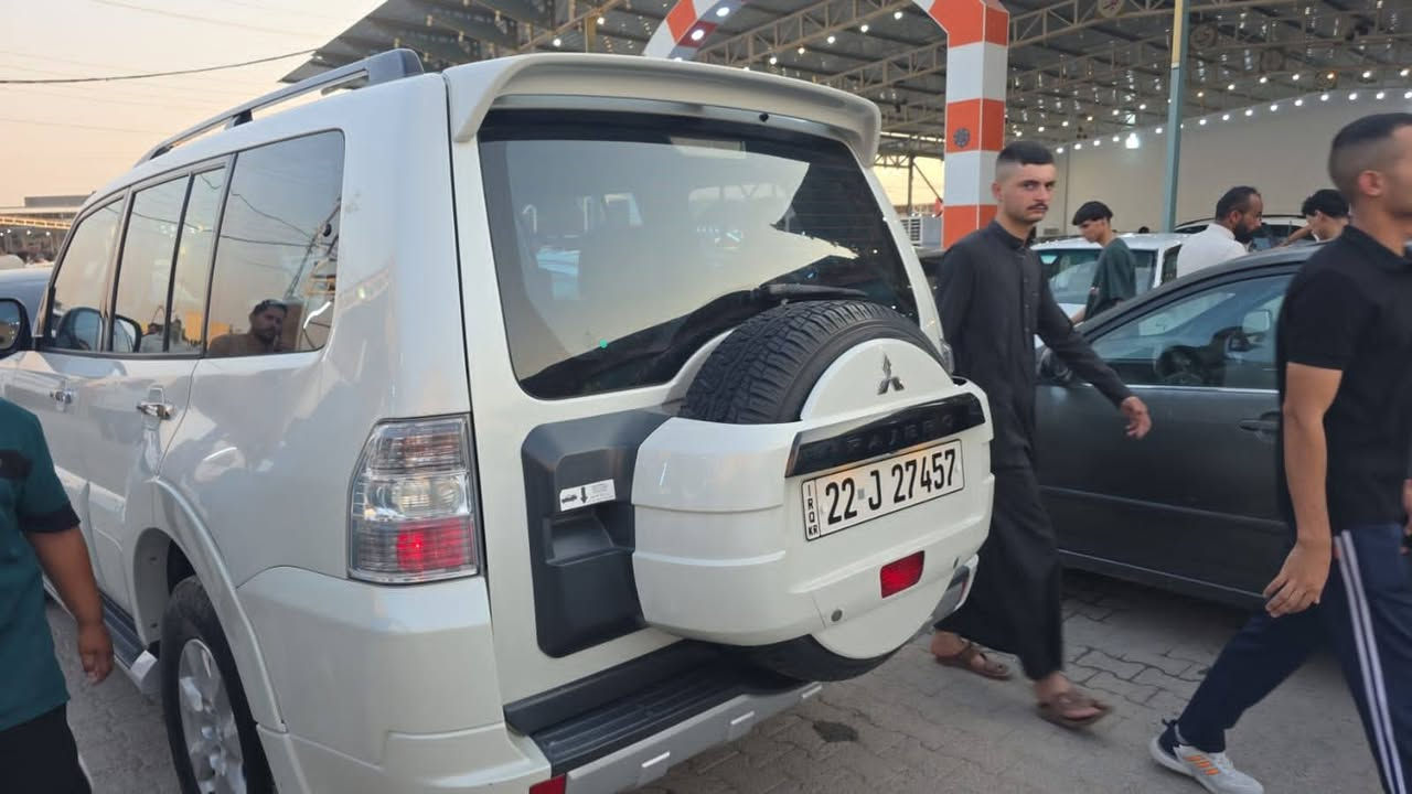 السلام عليكم من رخصة الادمن
متوفر للبيع سياره باجيرو مؤديل 14 جاهزه من كلشي 
مكينه 3500
كير جديد حداديه جديده فول مواصفاة عده الدمام 
مكان نجف الاشرف موجوده السياره بيه سونار المندلاوي داخل المنشور اي ستفسار عل رقم المبايل (***********) السعر 155ورقه او بيه مجال @إشارة
