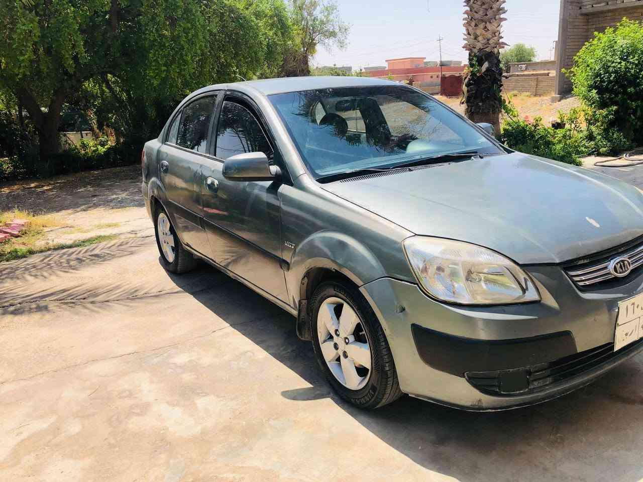 السلام عليكم
للبيع كيه ريو ادوات كص
كير ومحرك شرط صدره شرط 
تبريد شغال بس ضعيف موبارد 
عنواني صلاح الدين بيجي 

***********
