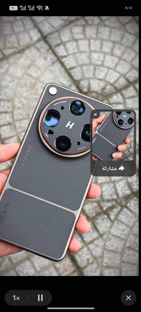 يُعد هاتف OPPO Find X9 Ultra أحد أقوى الهواتف الرائدة (Flagship) التي أطلقتها أوبو، مع تركيز استثنائي على منظومة التصوير بالتعاون مع Hasselblad.
Specifications (المواصفات الأساسية) للبيع بسعر مميز مليون 1700 النسخه الصينيه بدون غراض فقط شاحنه
​الشاشة: LTPO AMOLED بمقاس 6.82 بوصة ودقة +QHD (1440×3168)، تدعم معدل تحديث 144Hz، وسطوع أقصى يصل إلى 3600nits مع طبقة حماية Corning Gorilla Glass Victus 2.
​المعالج: Qualcomm Snapdragon 8 Elite Gen 5 (بمعمارية 3 نانومتر) يقدم أعلى مستويات الأداء والألعاب.
​الذاكرة والتخزين:
​الرام (RAM): 12GB أو 16GB من نوع LPDDR5X.
​التخزين الداخلي: 256GB / 512GB / 1TB من نوع UFS 4.1 (لا يدعم كارت ذاكرة خارجي).
​منظومة الكاميرات الخلفية (أربعة كاميرات بالتعاون مع Hasselblad):
​الأساسية: بدقة 200 ميجابكسل بمستشعر كبير مع مثبت بصري OIS.
​تقريب (Periscope Telephoto 3X): بدقة 200 ميجابكسل مع OIS.
​تقريب بعيد (Periscope Telephoto 10X): بدقة 50 ميجابكسل لتقريب بصري حقيقي حاد مع OIS.
​زاوية واسعة (Ultrawide): بدقة 50 ميجابكسل.
​تصوير فيديو يدعم دقة 8K و 4K بـ 120 إطار في الثانية مع Dolby Vision.
​الكاميرا الأمامية: بدقة 50 ميجابكسل تدعم تصوير فيديو 4K.
​البطارية والشحن:
​بطارية ضخمة بسعة 7,050mAh من نوع (Silicon-Carbon).
يُعد هاتف OPPO Find X9 Ultra أحد أقوى الهواتف الرائدة (Flagship) التي أطلقتها أوبو، مع تركيز استثنائي على منظومة التصوير بالتعاون مع Hasselblad.

نص مكتوب في الصور:
- مشاركة