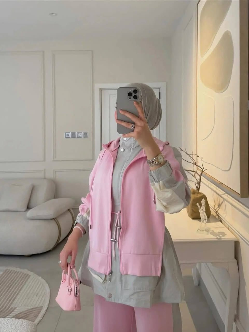 ✨ وصل الترند الجديد ✨

🧥 تراك أنيق وعصري 🇮🇹 خامة دابل إيطالي فخمة وراقية

📏 القياسات: من 38 إلى 48 👗 موديل أنيق ومناسب لإطلالتك اليومية

🔥 سارعوا بالحجز قبل نفاد الكمية!

🛍️ حصريًا لدى سدن للألبسة النسائية

📲 للحجز والاستفسار عبر الواتساب: 📞 *********** 📞 ***********

💗 سدن للألبسة النسائية — أناقتك تبدأ من هنا
