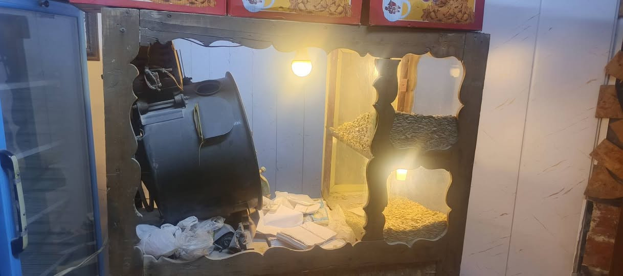 السلام عليكم مكينه حب للبيع سعر100قفل
مكان بغداد واتساب *********** بغداد, العراق
