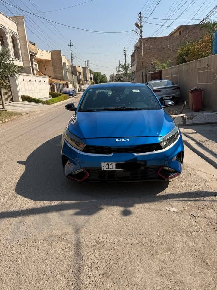 كيا فورتي GT-Line موديل 2024

سيارة بحالة ممتازة، استخدام شخصي، جميع الصيانات الدورية منتظمة ولا تحتاج أي مصروف.

المواصفات:

* موديل 2024
* محرك 2.0 لتر
* لون بحري
* فتحة سقف
* دخول ذكي (Smart Key)
* بصمة تشغيل + بصمة أبواب
* تشغيل عن بُعد
* جنطة ذكية تفتح تلقائيًا عند الاقتراب
* مقاعد جلد
* شاشة وكاميرا خلفية
* حساسات أمامية وخلفية
* نظام مراقبة النقطة العمياء
* مثبت سرعة
* فرامل إلكترونية (EPB) (دكمه هناند بريك )
* Auto أمامي خلفي رادار -مانع تصادم 
* شاحن لاسلكي
* 3 أوضاع قيادة (Eco / Normal / Sport)
ممشه السياره ٢٢ الف ميل 
ملاحظة بكل شفافية:
السيارة وارد أمريكا، سبب الإدخال (سرقة). بيه ضرر بارد في مقدمة جهة السائق خشم جاملغ (خشم الجام لغ)، من امريكا وبعد دخولها العراق تعرضت أيضًا إلى ضرر بارد في خشم جاملغ جهه الراكب  وتم إصلاحه بشكل جيد

 تجي تشوف وتكلب بعينك بلواقع احلى من الصور (رقم بغداد بسمي تحويل ثاني يوم  ) رقم -***********
