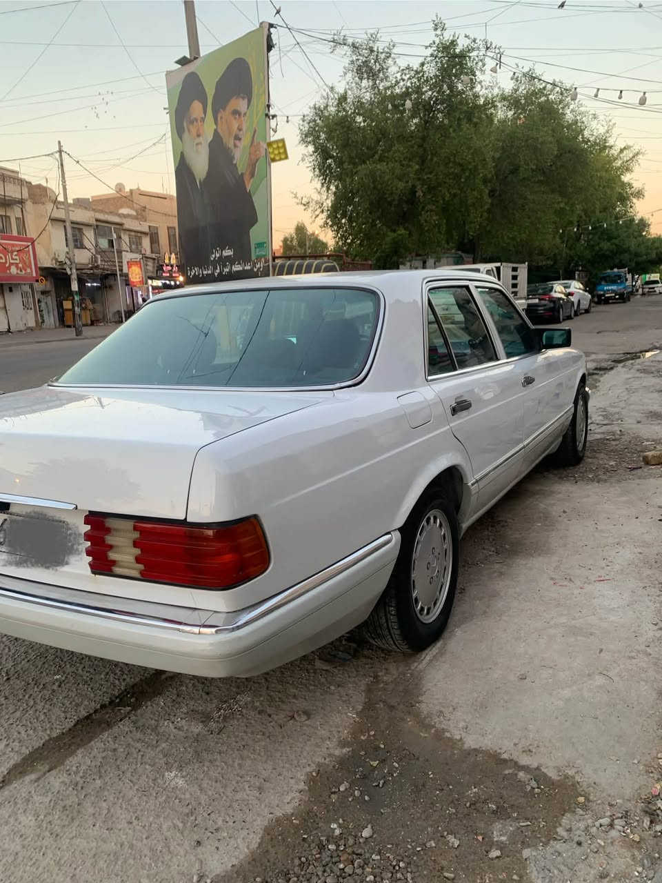 السلام عليكم مارسيدس 300seللبيع موديل 1990
رقم بغداد قواعد دبل بلاد مكينه سته عنكبوت تبريد شغال داخل حبري مخمل كراسي كهرباء بدون فتحه بدون حادث 
مكان بغداد ساحه عدن ***********
