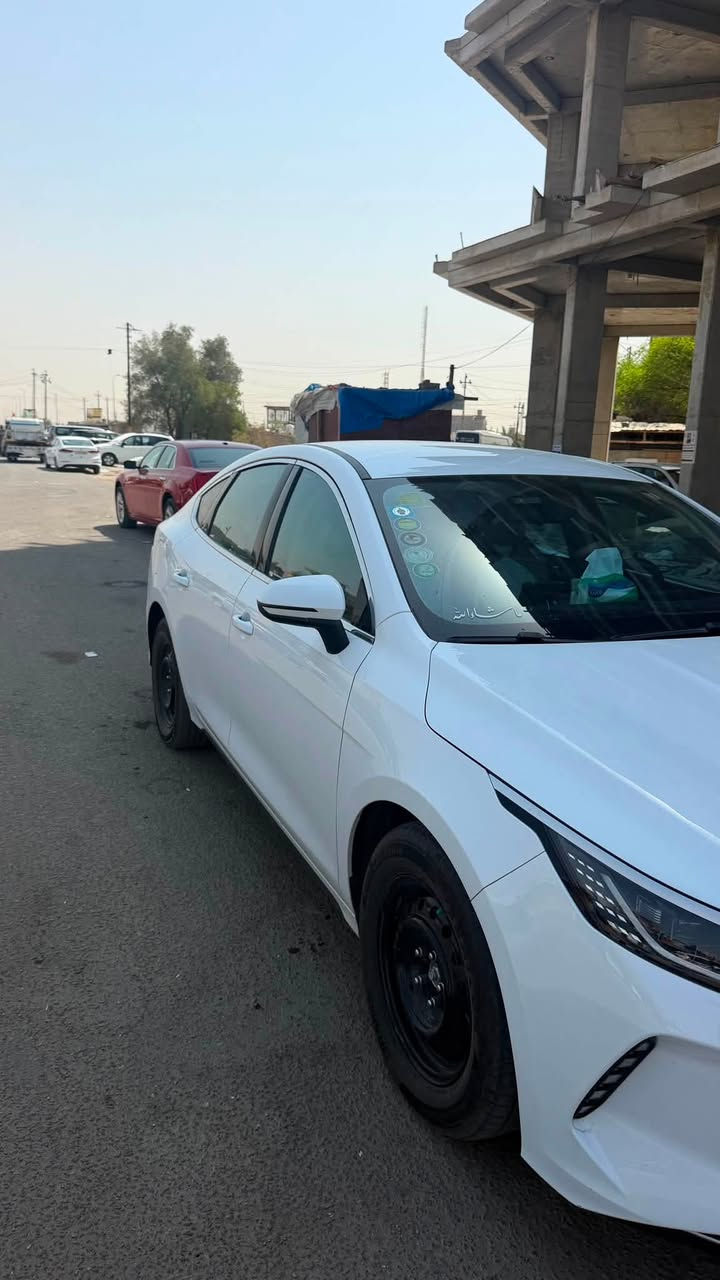 BYD دستروير 2025
سياره كفاله عامه 
ماشيه 5 الف الكلي 
رقم بغداد تحويل مباشر 
مكانها بصره 
السياره مصروف عليها دوشمة و لدات وترتيب كشافات تتابعيه 
للاستفسار ***********
