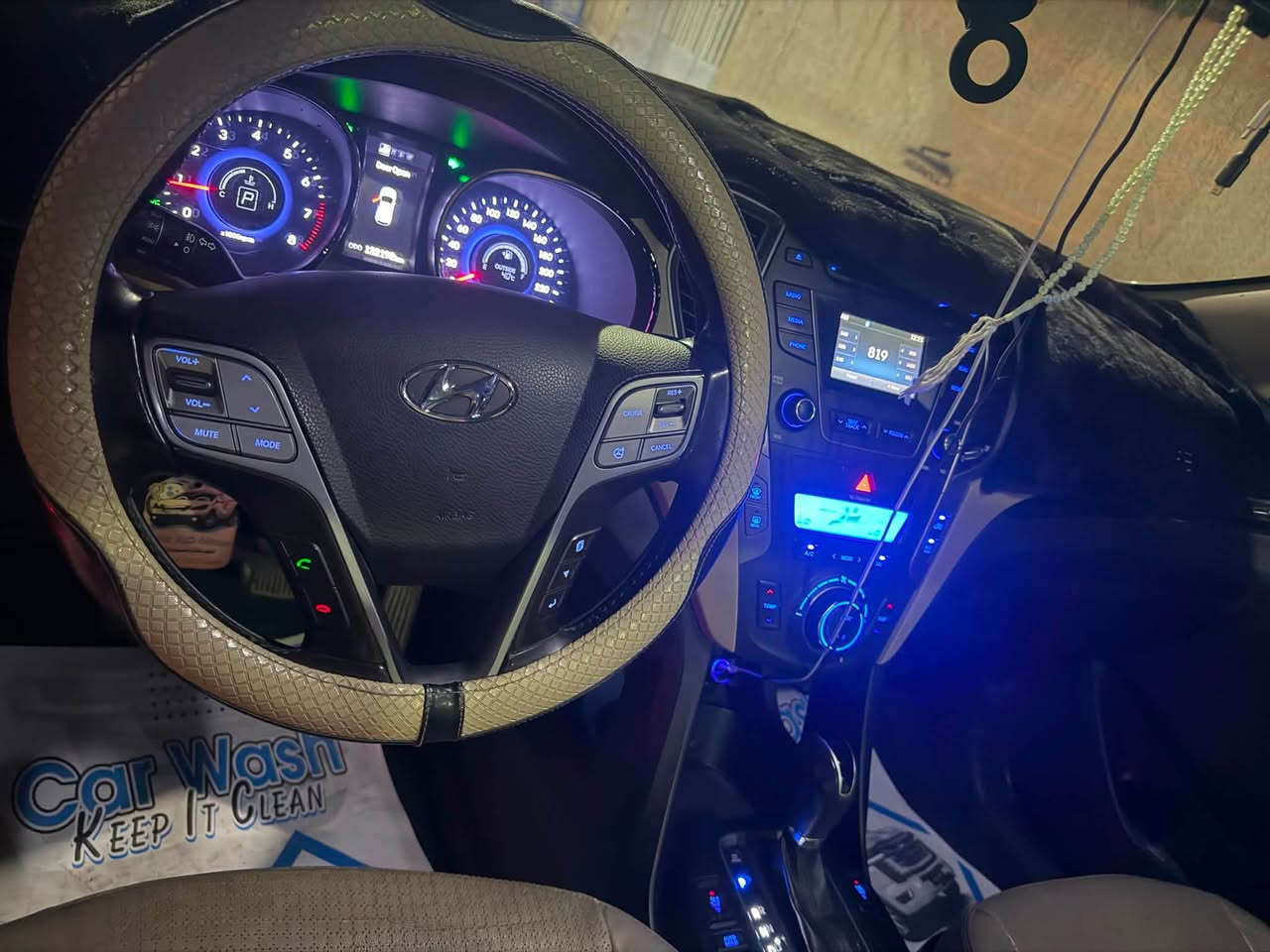 ..
✅هونداي-سنتافي. ✅

         ✅-Hyundai-Santafe-2013- 6V✅

             🚫خليجي مكفوله كفاله عامه🚫

               فول موصفات 1/1  للمتد 6V

....................................................................................

⛔موصفات⛔

1.موديل 2016

2.لون أبيض ثلجي

1. محرك 3300 دوش V6 ..( ٦سلندر )

4.بصمه تشغيل ( بصمه عدد 2 شركه )

5.بصمه ابواب +بصمه صندوق

6.سقف بانروما 

7.هاند بيرك بصمه 

1. أوتو هولد 

10.كشنات سايق +سكن كهربائي  

1. كامره خلفيه بلاديه

12.حساس خلفي

13.فول تحكم سترين

1. مثبت سرعه

2. 3نظمه قياده 

AWD.16 .. فور ويل درايف

17.ثلاجة 

18.تبريد لمس 

1. تبريد مركزي (3قطع تبريد )

20..7 راكب 

21.ويل كروم حجم 19

22.مري شفط

23.أشاير مري  

25.يدات ابواب نيكل

26.دبل اكزوز (دبل صالنصه)

............................................................................. 

🔴سيارة مكفوله كفاله عامه.  شرط الفحص..ادوات سياره ملحاقته كل شركه  🔴  

كير محرك شرط الفحص ..صدر امامي خلفي تايرات كل جديد ..ارضيه كشنات كله مغلف جلد 

🔴محرك  شرط فحص بدون صوت بدون بخار 🔴 

عداد مسافه مقطوعة120 كم

 رقم بغداد باسمي  هزه جديده

للاستفسار

***********
