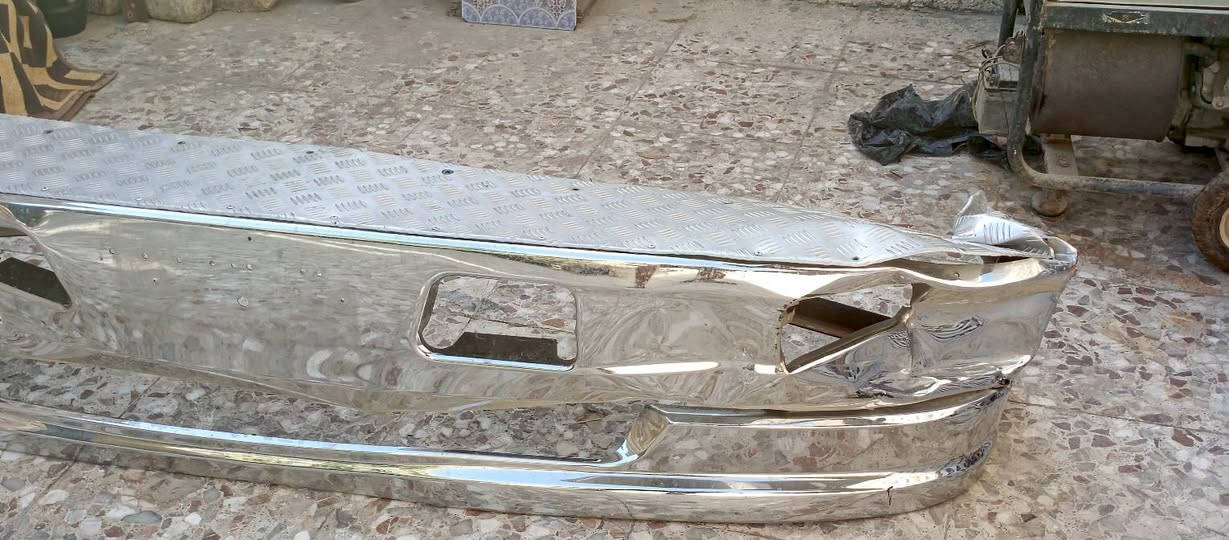 سلام عليكم دعاميه مال هينو البيع بيهه. حادث بسيط سعر خاص *********** الي تفيده يراسلني على هذا رقم مكاني سماوة
