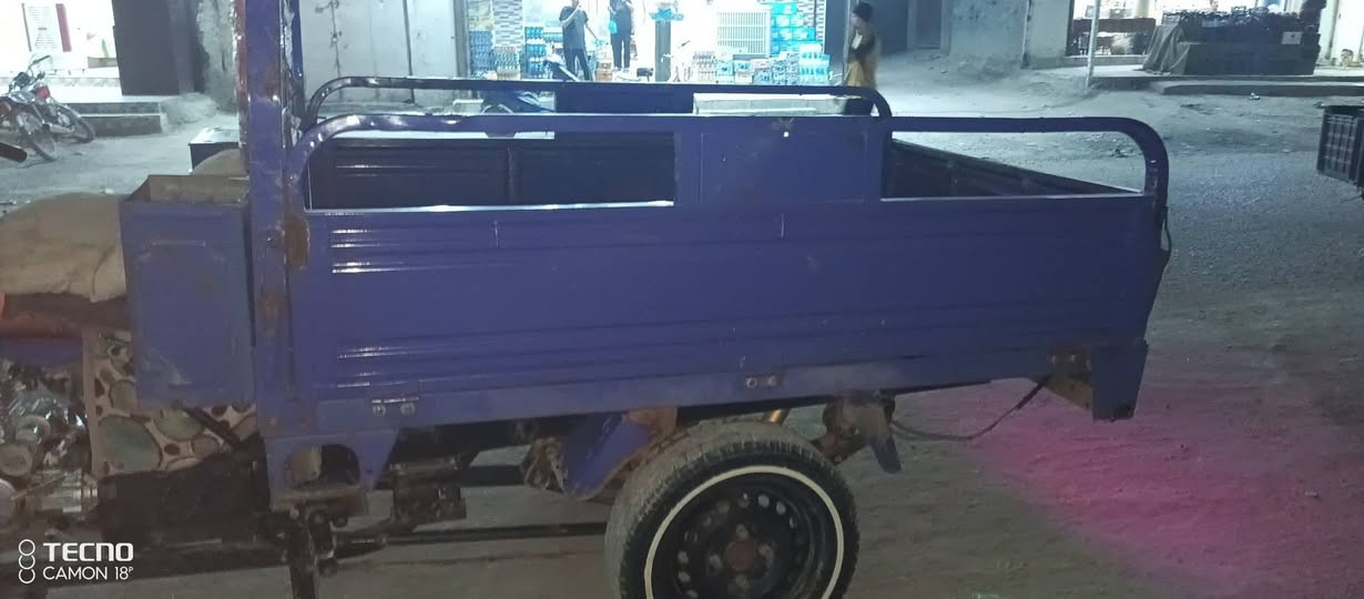 ستوته موديل 20 وبيها مكينه 25 الستوته ما نقصها كل شيء وبيها اوراق كامله سعرها 1,600 وبيها بها مجال الشرايه مكانها حله سياحي رقم الهاتف***********

