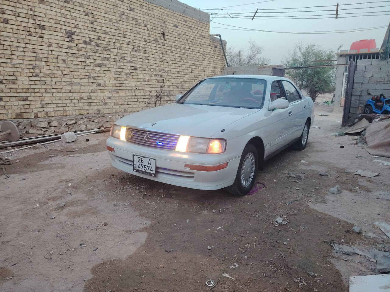 السلام علیكم للبيع سیاره
کراون بطه مودیل (95) رقم نجف سیاره مکفوله من الكصه ونتقل جثه والضربه والعيوب الشرعي والاصولیات تحویل ثاني يوم شرط مکینه وکیر خیر من الله حلوات دواخل جدد بل کرتون حداديه وتوایر جدد 
کهرباءیات کلها شغالهسیاره حلوه ومال جناي للستفسار الاتصال على الرقم وبيك خير وتدلل *********** النجف المكان سعر 55 
و
