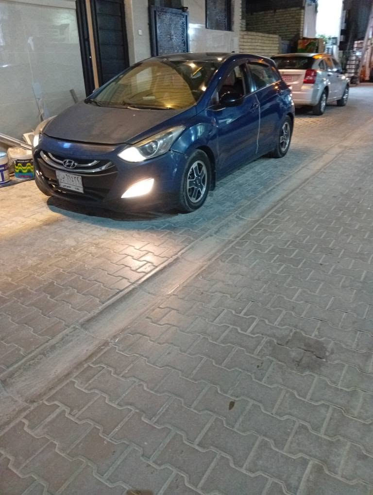 النترا هاشباك 13 وارد امريكي لون حبري بصمة تشغيل وابواب محرك 1800دوش تبريد ثلج صدر تايرات جديد ليبل واحد بنيد مصبوغ وجاملغ ايسر مرشوش السعر78 للاتصال *********** بغداد, العراق
