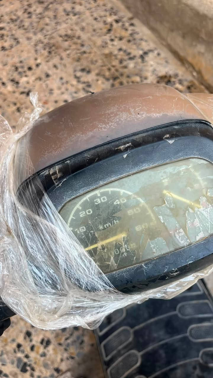 السلام عليكم دراجه ذبانه  كامله. كهربائيات. ماناقصه شي بس باتري  شاصيه مكفول  نهضه ومعدل فول رايده ١٣٠ وبيه مجال. مكاني الديوانيه قضاء الشاميه  هاذه رقمي***********
