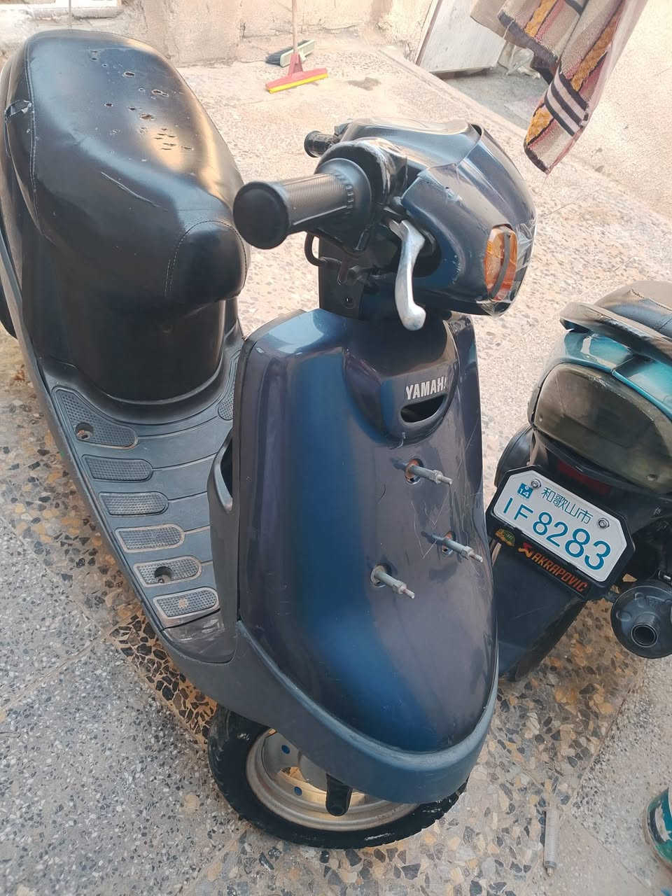 درجة ماكس وبطه مفتوحات مره وحده نظيفات شغلت كلشي بيهن بس عوزهن بتريات الماكس 400والبطه 250وبيهن مجال حك الجيه كربلاء ***********
