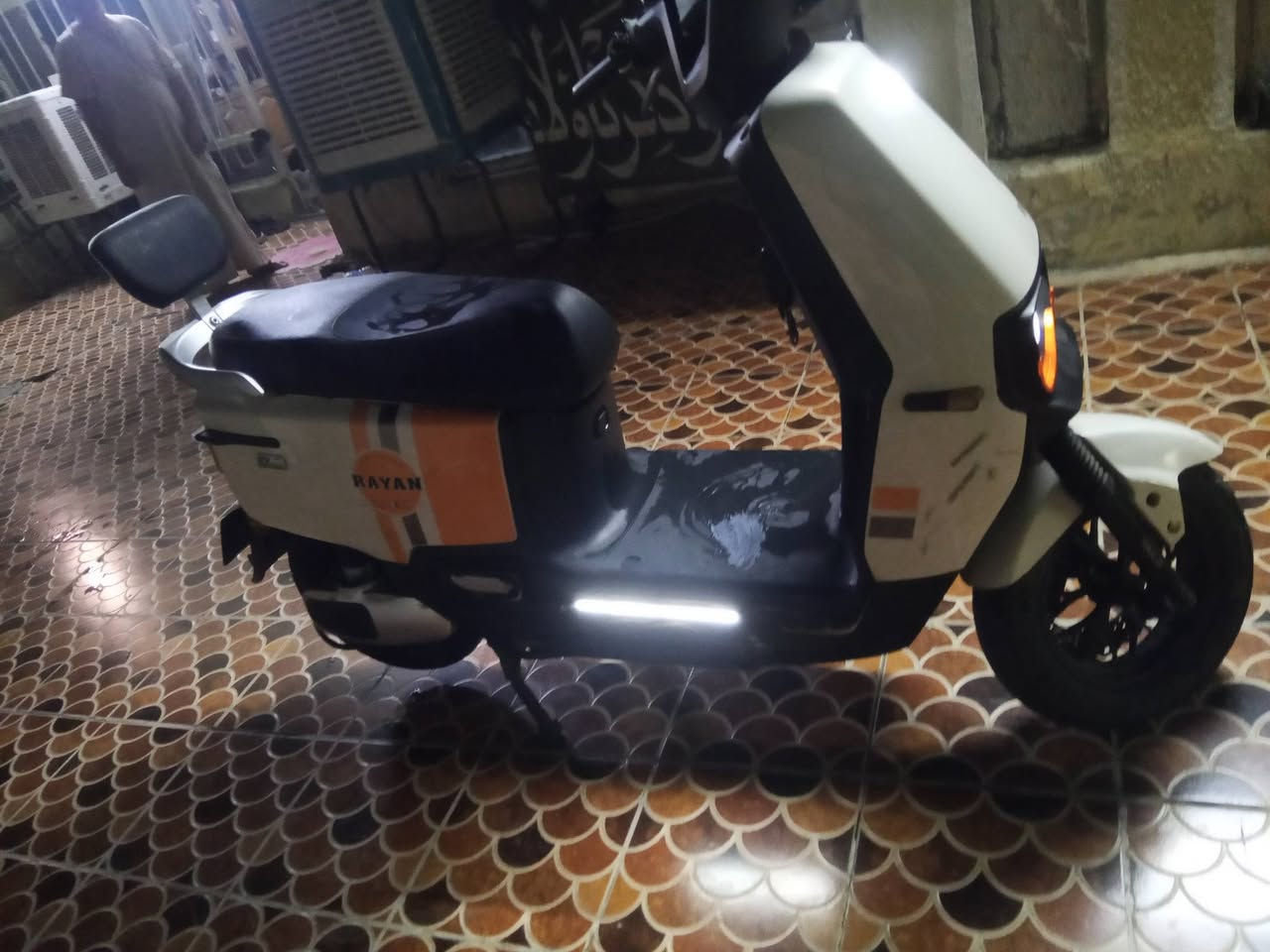 دراجه ريان 🌟
دراجه كلش نضيفه 🛑
بطاريات بحاله جيدا 🔋
نضيفه وحلوه ومرتبه 🧼
اي نقص مابيها  كلشي 🪬
شغال وجاهز سعر (650) 💸
بيها مجال كلش بسيط للشراي 
عنواني حي اور 🌍
اتصال ***********
