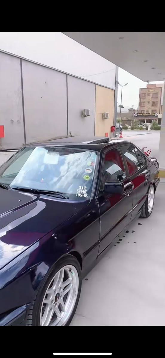 bmw 525i مۆدیل 1990 مواسەفات کوشین کارەبەی  سەلایت چار جام کارەبەی گێر تۆماتیت تەبریت  شاغالە چوار ویلی سفری  یز لەسەرە  سەبوغ عامە بەبێ لێدان   *********** گار موشتەری نی بێزارم مەکە گۆریناوەش نەکەم أربيل, العراق
