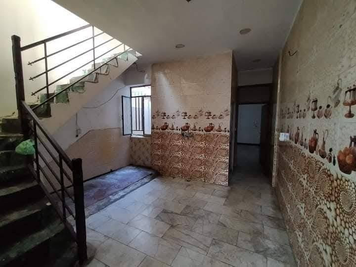 بيت للايجار بالدورة شارع 60
طابق ثاني معزول بالكامل
استقبال ومطبخ وغرفة نوم
وخدمات وبيتونة كبيرة ترهم غرفة ثانية
وسطحين
للايجار ب ( 350 الف ) قفل
للأستفسار *********** واتساب
