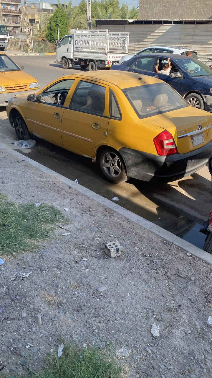 ليفان 520 كير ومكينه كورله بحاله جيده تخم تاير كهرباءيات شغاله بيها خياسات بل الدوس سياره شغاله وتمشي السعر 17 تلفون***********
