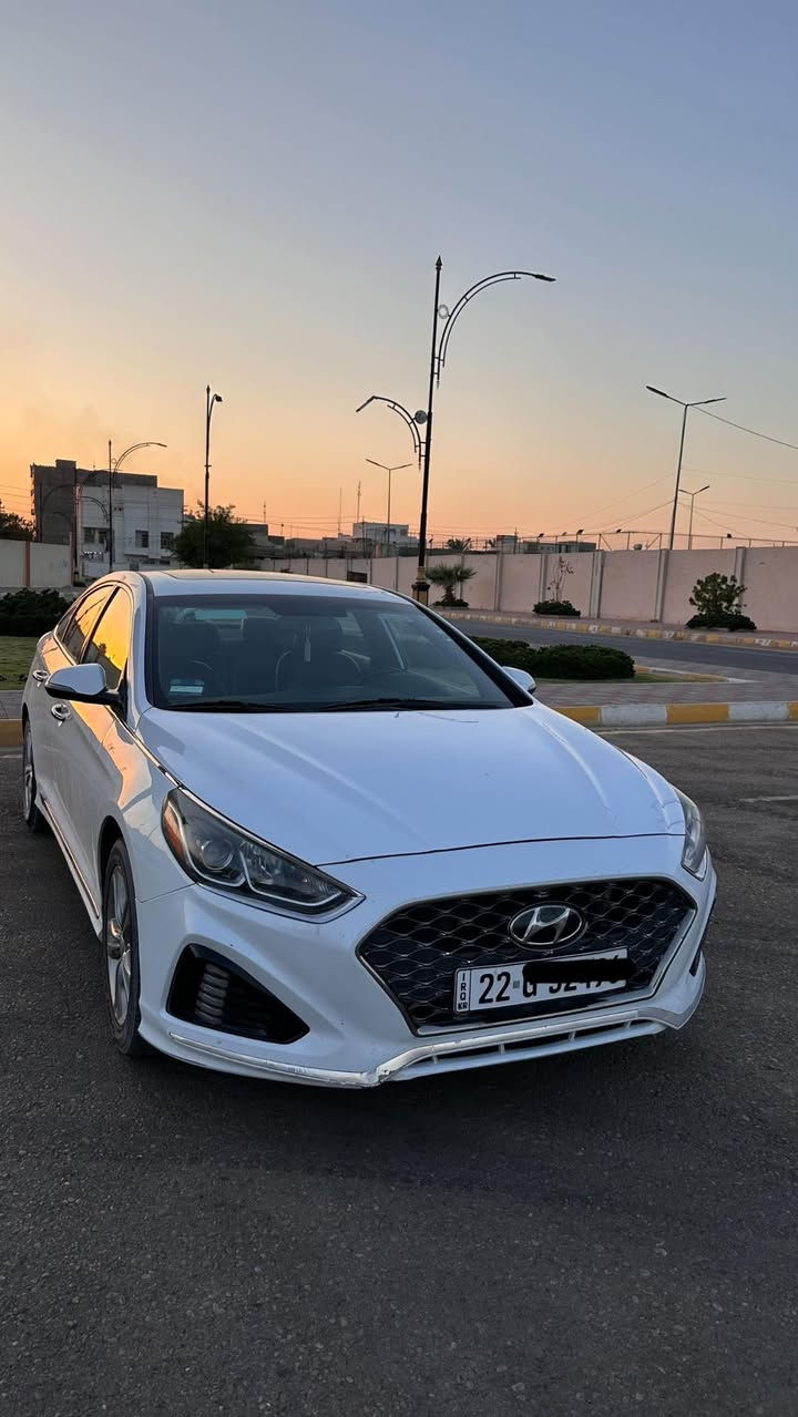 سوناتا 2018 وارد امريكي ماشيه 93 ميل فئة سبورت فول مواصفات محرك GDI2400 معلي كازكيت بدون دوانص حادثه جاملغ يمنه مبدل اصلي سعرها (133) وبيها مجال للاستفسار ***********
