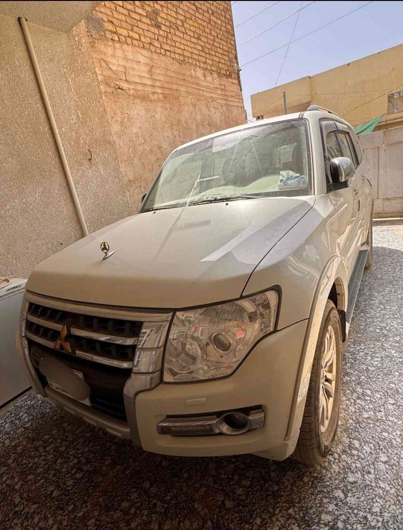 السلام عليكم باجيرو 2020 رقم بغداد  باسمي فول مواصفات عدا الفتحه السياره بدون حادث مكفوله باستثناء بارد موضح بالسونار  السعر 240 ورقه وبيها مجال بسيط المكان بابل الحله للاستفسار الاتصال على الرقم ***********
