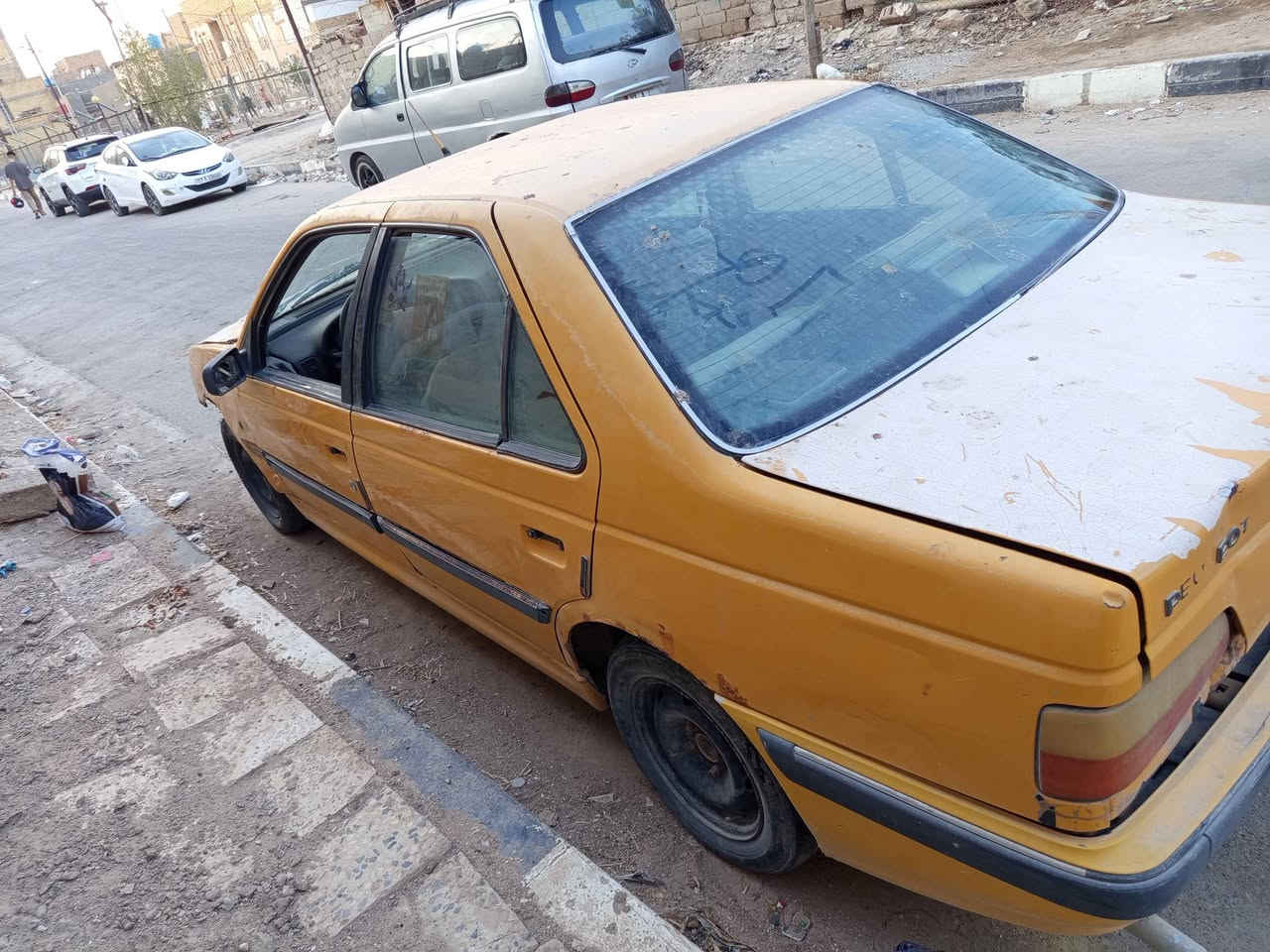 السلام عليكم سياره بيجو باص موديل ٢٠١٥ سعر ١٠ مضروبه بچم واتس *********** ناصرية, ذي قار
