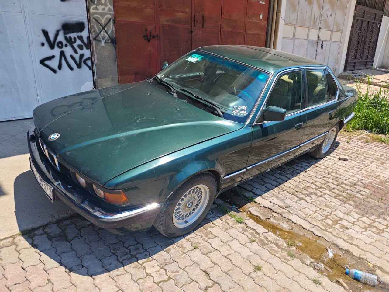 Bm730i 
مودیل1990
جاملخ واحد مضروب فقط
كوبون بنزین 
محرك فل شرط
رقم جدید شرط تحویل
تبرید شرط ثلج
تایرات جدید
بس كیر محروك یعنی بدون كیر ابیع 
30 $
***********
