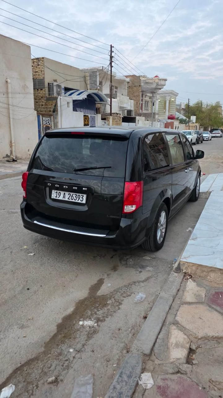 دوج كرفان sxt موديل 2018 للبيع او المراوس حسب القناعه رقم كربلاء تحويل ثاني يوم حادثهه نص الصندوك والجاملغ الخلفي السعر 165 وبي مجال قليل للشراي للاستفسار الاتصال ع الرقم *********** بي واتساب . عمارة, ميسان
