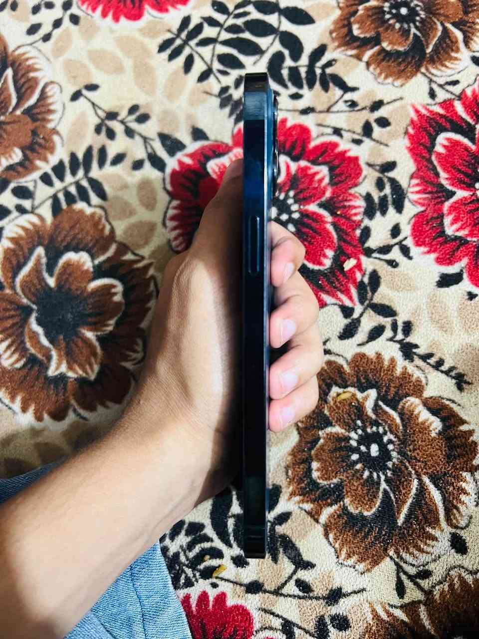 ايفون 12 برو ماكس • ٢٥٦ • بطارية ٧٦