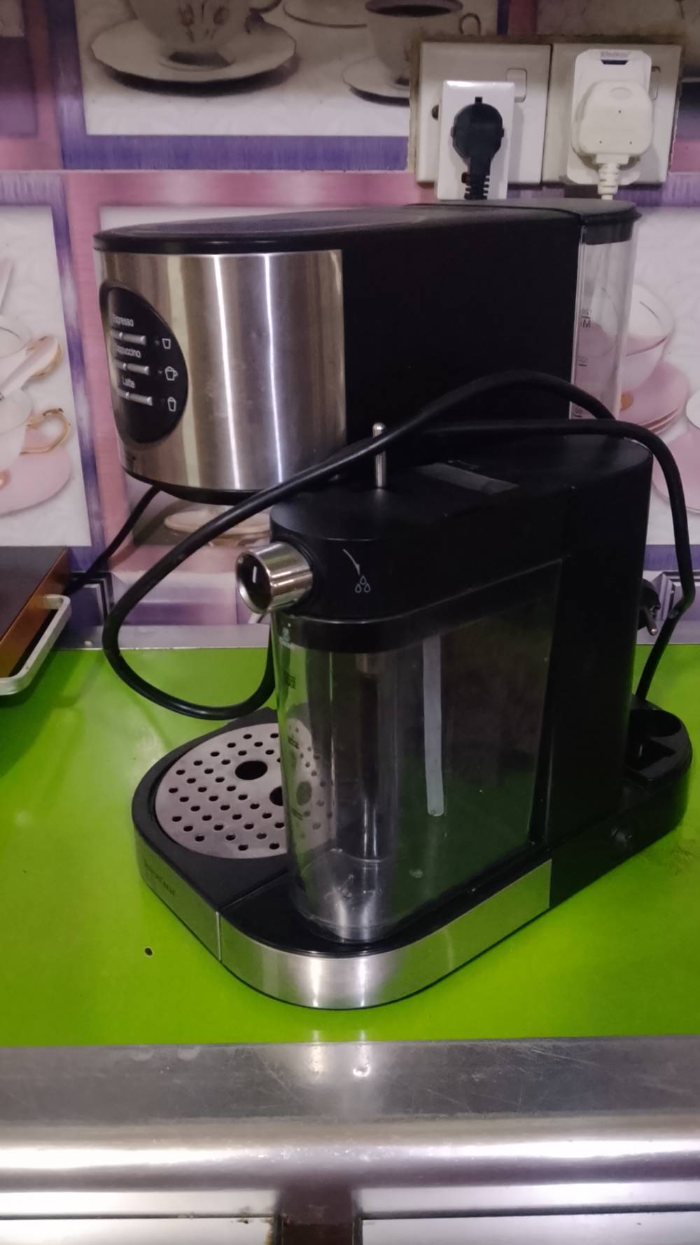 ماكينة قهوة • بغداد