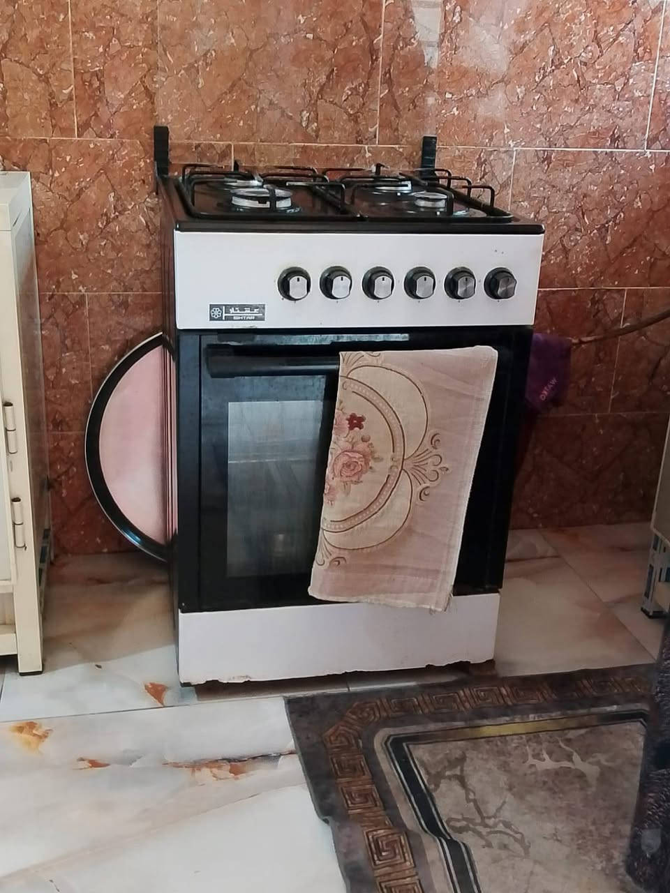 غراض للبيع منطقه السيفيه قرب جسر المثنى
للأستفسار الاتصال على هذا الرقم 
***********
