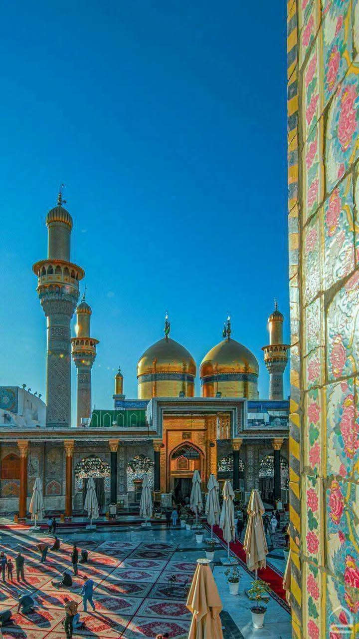 بسم الله الرحمن الرحيم 
على بركه الله 
#تعلن حمله قمر بني هاشم عن تسيير رحلتها 
يوم الجمعة 2/10/2026
#مبيت 
#الى سامراء لزيارة الأمام علي الهادي والامام الحسن العسكري عليهم السلام 
#الى سيد محمد سبع الدجيل عليه السلام 
#الى بغداد لزيارة الأمام الكاظم عليه السلام 
و بأحدث الباصات المكيفة  🚌 والمريحة سارعو بالحجز🏃🏃
موعد الانطلاق بعد صلاة الفجر 
سعر المقعد 16 الف فقط 
مع وجبه عشاء سمك شوي وخبز طابك ولبن وتمر برحي 
 بكم 🫵 نحن الافضل 😍
للحجز والاستفسار الاتصال على الارقام التالية👇👇 
‏‪***********‬‏
‏‪***********‬‏

نص مكتوب في الصور:
- رحلة إلى سامراء
- مع وجبة عشاء
- سمج مشوي
- خبز طابك
- لبن
- وتمر
- بثواب
- الإمام علي الهادي
- عليه السلام
- والحسن العسكري
