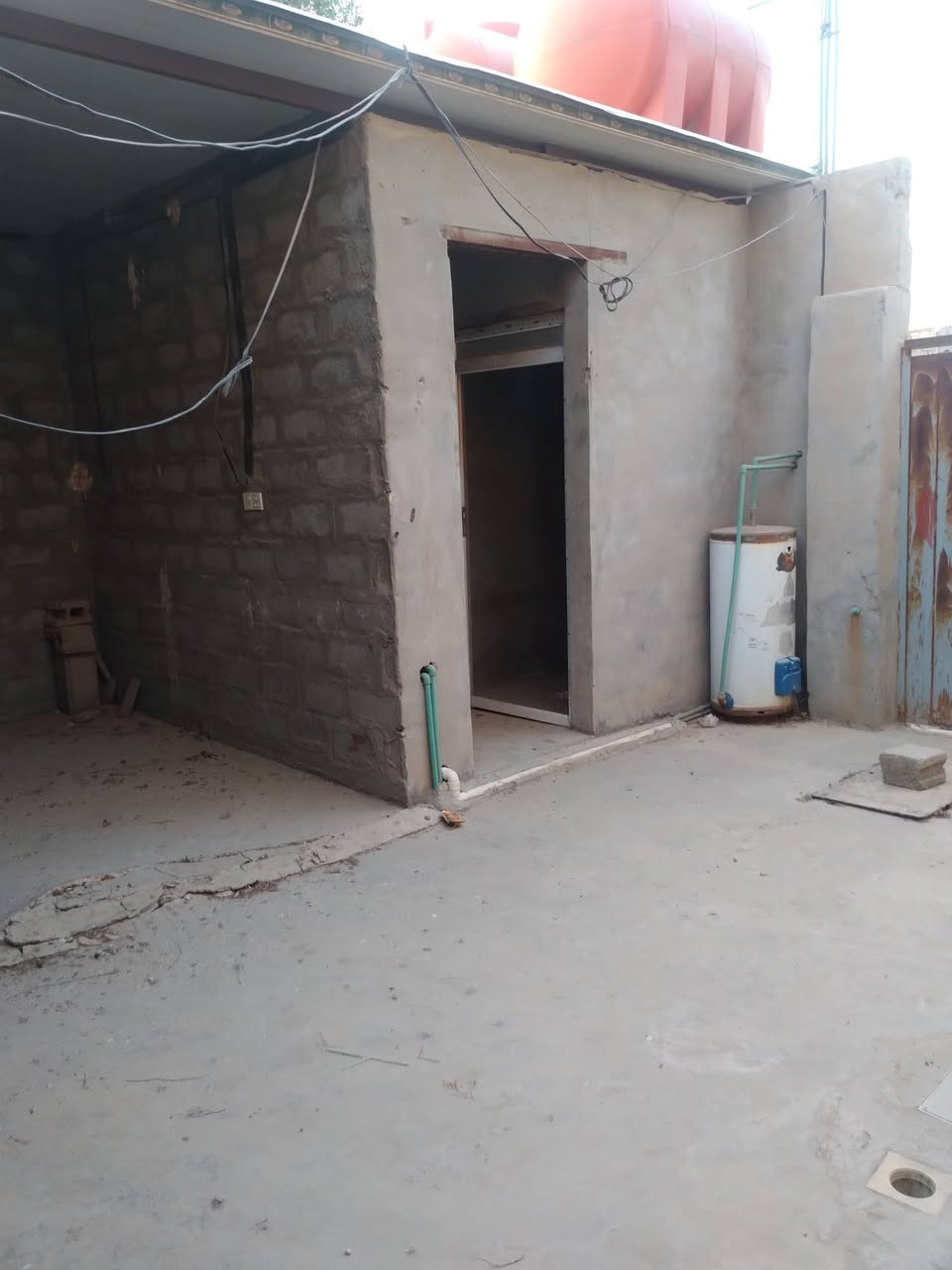 بطويريج البياش • ١٠٠م • أسهم بسمي