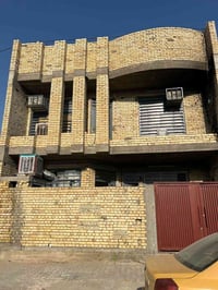 دار لبيع مساحته ١٠٠ الوجهه ٦٠و٨ والنزال ٦٠و ١١ بناء ٢٠٢٦ هستوه طالعه م...