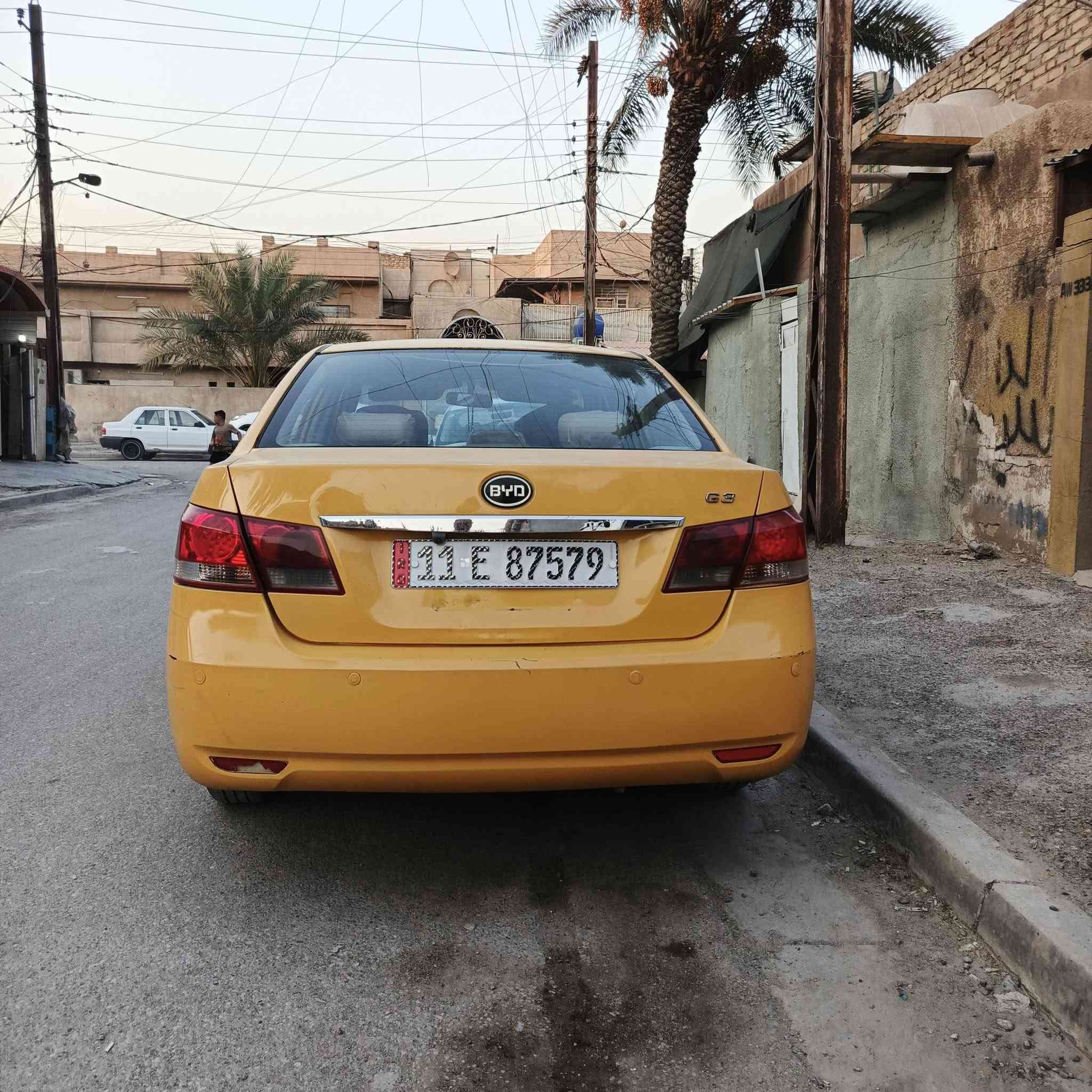 السلام عليكم ورحمة الله وبركاته
من رخصت الادمن

للبيع سيارة نوع  g3 byd  

الموديل 2013

اللون........ أجره 
رقم إنكليزي
مصفره هيءه وغرامات 
باسمي تحويل ثاني يوم 
سنويه لغاية 2030
مكان السيارة بغداد البياع 

ناقل الحركة..... الكير عادي 

المواصفات معروفه طبيعية بهذا النوع (بصمة. فتحة سقف. ويل كب. اشاير بالمري) 

السيارة بيها صبغ باب خلف الساءق صبغ هلالات جاملغات خلفية صبغ ربع جاملغات الاماميه صبغ الباقي مابي صبغ 

دخل جلد شاشه كاميرا 

المواصفات الميكانيكية 

محرك 50%
تبريد جيد جدا منظومة كامله جديدة 

مشط ستيرن جديد 

تخم تاير نظيف 

باتري جيد 

كهرباءيات  جيدة 

صدر أمامي 50% 

صدر خلفي فقط دبلات 50% الباقي جيد بوش وغيرها 

كير مع كلج جيد 

السعر 44 وبيها مجال قليل 

رقم هاتف *********** متواجد واتساب وأيضا ماسنجر 

أقره المنشور وإني خادم للطيبين إلي مو شراي صعد المنشور بالصلاة على محمد وآل بيت محمد
