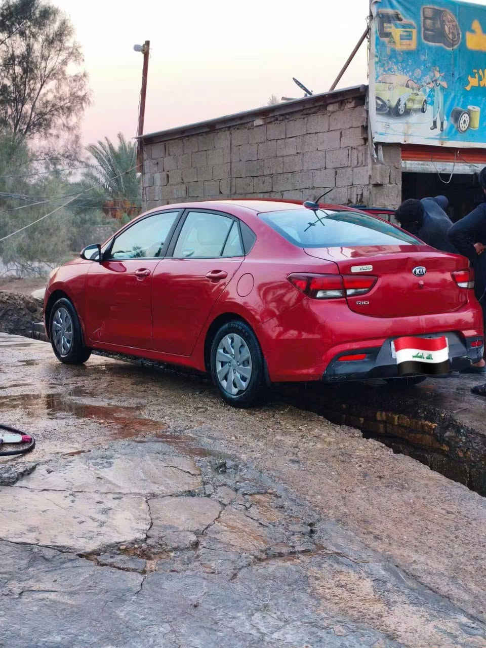 سياره كيا ريو موديل 2018 وارد امريكي  كير  صدر مكينه محرك 1600 تبريد مكفول بيه بنيد مبدل بس السعر 110 بيه مجال رقم نجف نگليزي سنويه ل2030  العنوان نجف الاشرف الاستفسار الاتصال ***********
