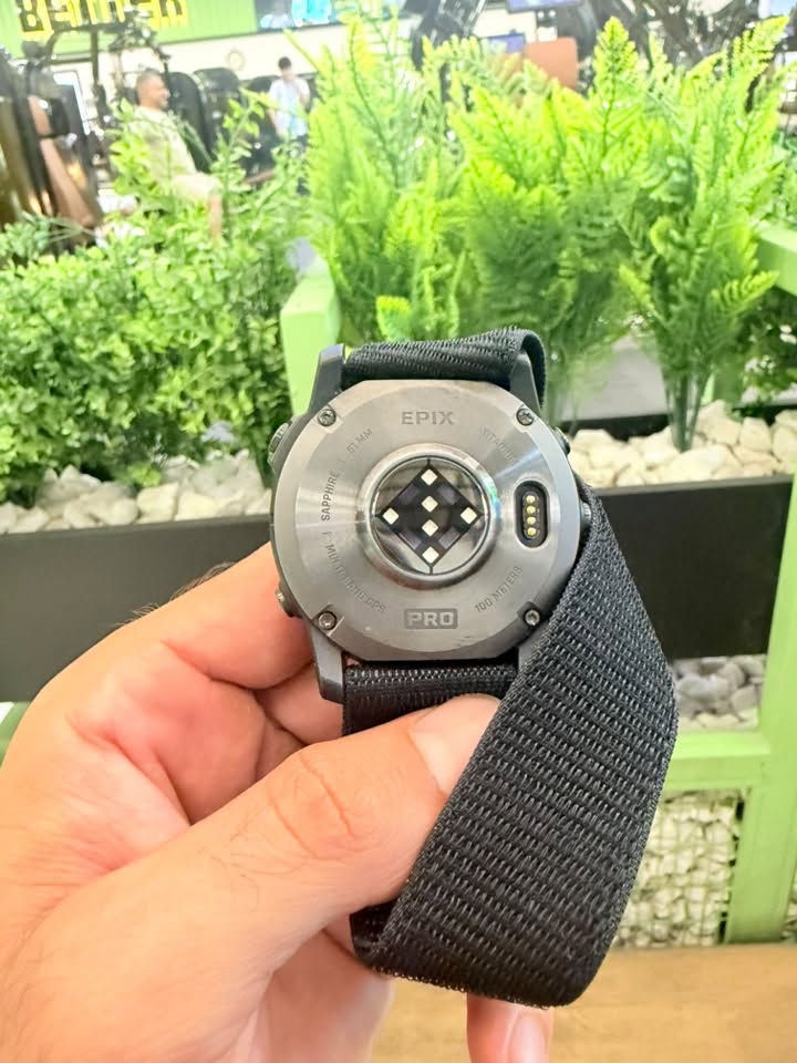 مرحبا احبتي توفر الان ساعة
Garmin Eipx pro gen 2 51mm Titanium sapphire AMOLED 
الساعه مستخدم ملحقات كيبل شحن سير اصلي والي موجود بالصوره كتان ولاسق شاشة وسداده الشحن والتوصيل مجاناً لجميع محافظات العراق السعر واتساب ***********
