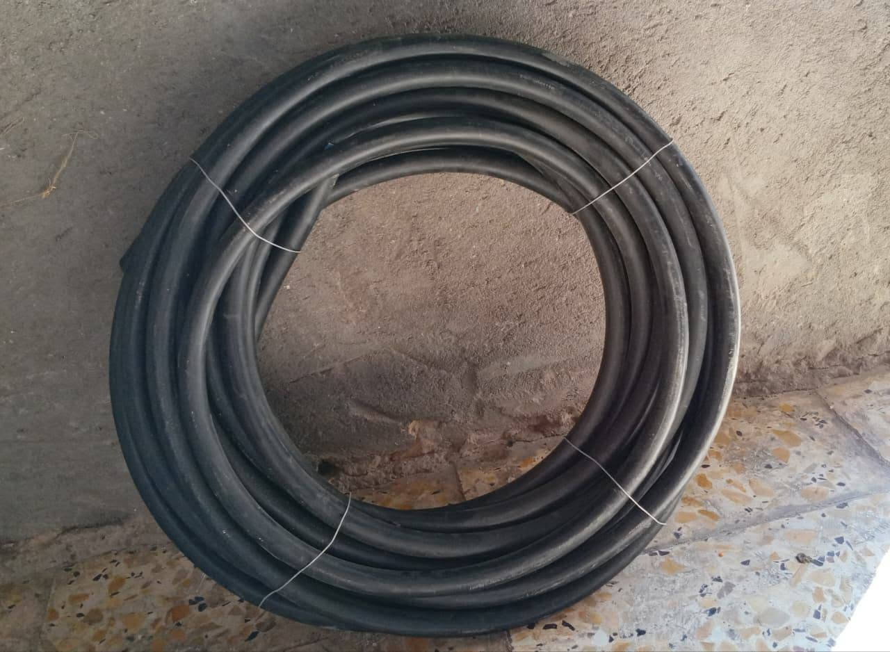 ***********  قيم وخذ

4*25  شرط ياباني طول 18متر
4*10 فنار السعودي طول 20متر 
2*6 تركي 2016 طول 27متر
